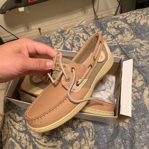 Women’s sperrys sz 7.5